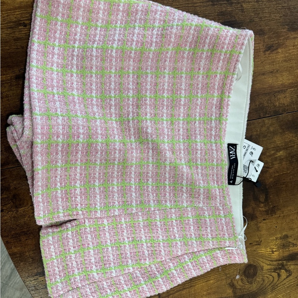 Zara Women's Pink and Green Plaid Shorts